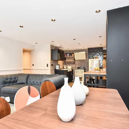 Charming 3br Apt- Montorgueil Republique Parigi
